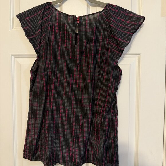 GAP Blouse – Black Gray Magenta Print, Size M, Flutter Sleeve, Lightweight - Picture 2 of 4
